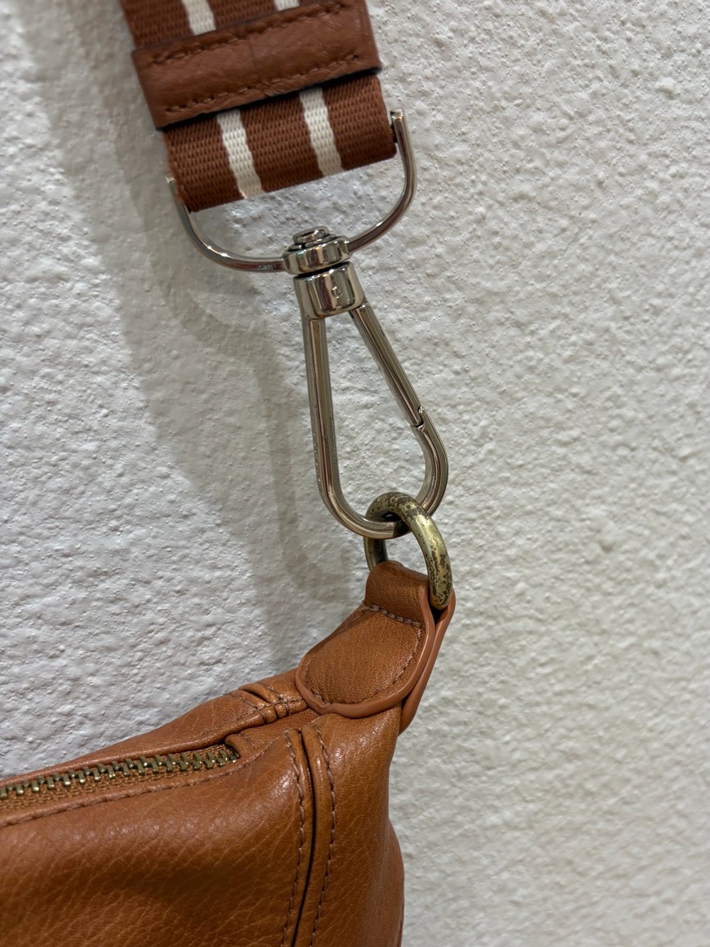 Urban Originals Tan Brown Crossbody Bag with Striped Strap - Picture 4 of 9